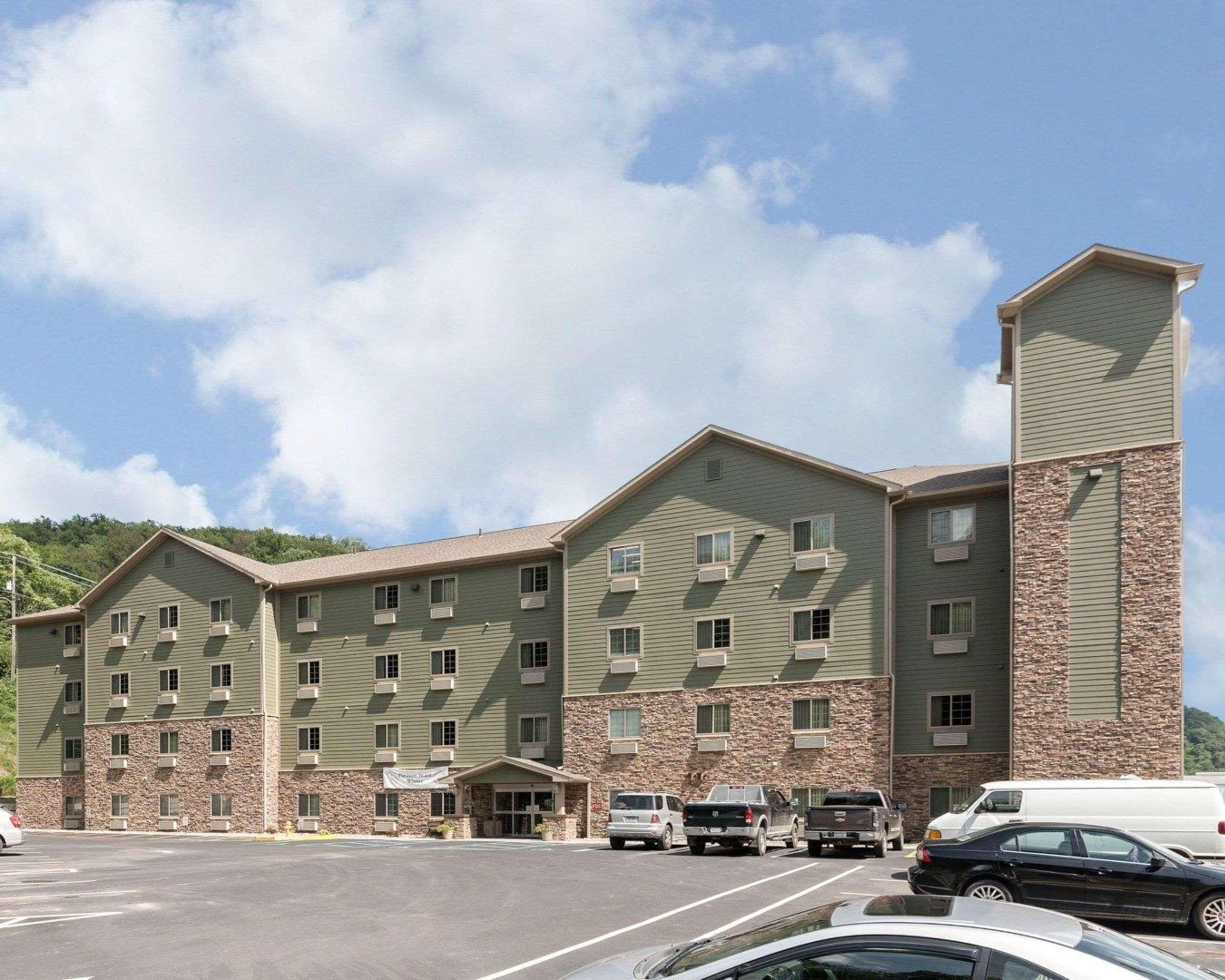 Suburban Studios Morgantown Exterior foto